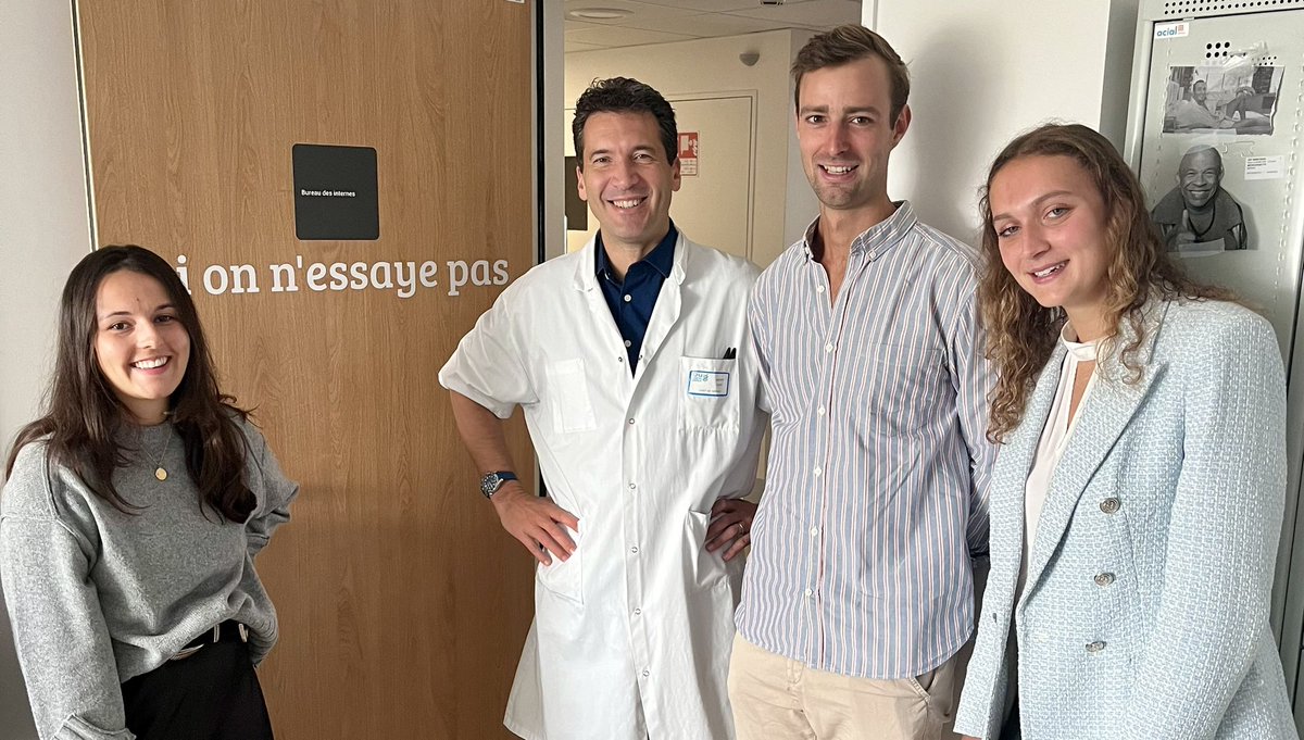 3 étudiants en médecine amiénois choisissent de rester se former en Rhumatologie au <a href="/CHUAmiens/">CHU Amiens-Picardie</a> et à l’<a href="/UPJV_Univ/">Université de Picardie Jules Verne</a> pour une promotion 2023 100% Picarde 😊🤗🔝