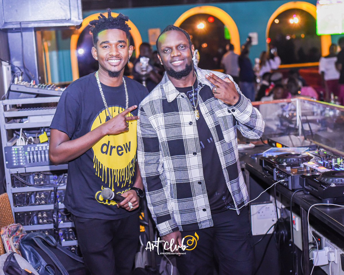 ArtClub_ke's tweet photo. Each &amp; Every Tuesday 🔥🔥🔥Never Miss #artdohtytuesdays https://t.co/CA2cNDopSe