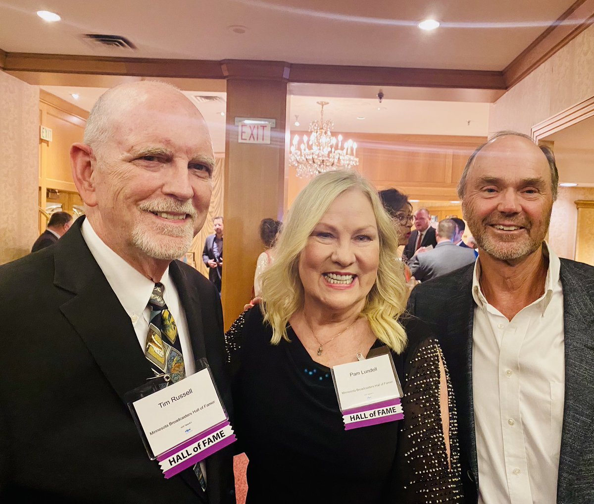 pamlundell's tweet image. Congratulations to friends Lee Valsvik and Tim Russell among the class of 2023 in the Minnesota Broadcasting Hall of Fame. Induction ceremony last night at the Saint Paul hotel. It was fabulous! @MNBroadcasters #ClassOf2021