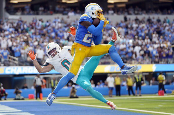 🚨 🚨 🚨 

Sources: The #Patriots are trading for #Chargers CB JC Jackson. A reunion! The compensation is a swap of late-round picks. Back where he started.