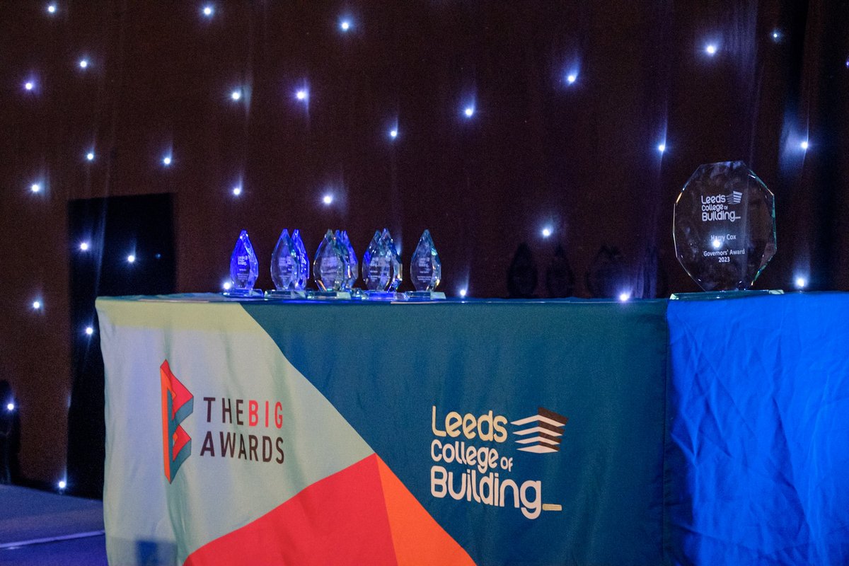 What a night at our BIG Awards Ceremony last week 🤩🌟

Thank you to everyone who joined us to celebrate the success of our students from the last academic year 👏

Find out more about this year's Awards Ceremony here ➡ bit.ly/3PFYd1Z

#TeamLCB #Awards #StudentSuccess