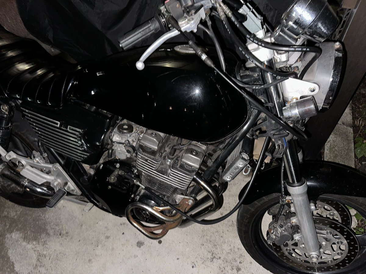 t_8__'s tweet photo. #xjr400売ります 
#単車売ります
#バイク売ります

xjr400 4hm売ります。
エンジン良好😀
値段💲不具合、詳細等聞きたい方はDMまで。 https://t.co/7508fkLDuj