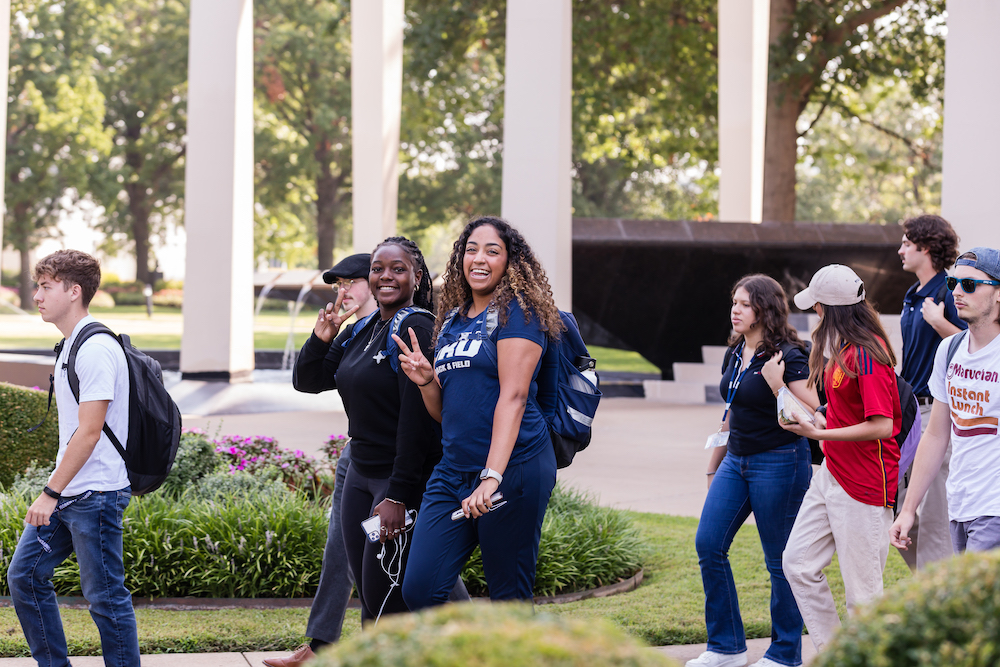 ❤️ our amazing students! (and here's a few other things to love about ORU) 
—Largest freshman class in history (Fall ’24) 
—4 new buildings added to campus 
—Top 25 most diverse college in U.S. (Niche ‘24)
—and SCHOLARSHIPS, which you'll find at 👉 bit.ly/3L2RHAZ