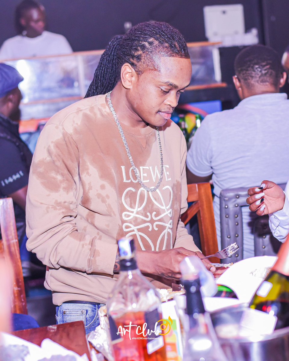 ArtClub_ke's tweet photo. Each &amp; Every Tuesday 🔥🔥🔥Never Miss #artdohtytuesdays https://t.co/o02QXLPV74