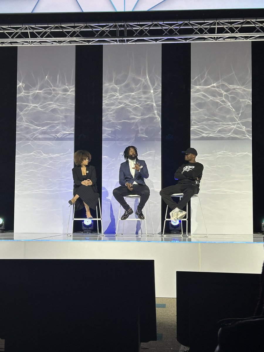 @AmandaDupont x @LekauSehoana on the panel for a Q&A session with our entrepreneurs. #TakealotMarketplace #TakealotSummit