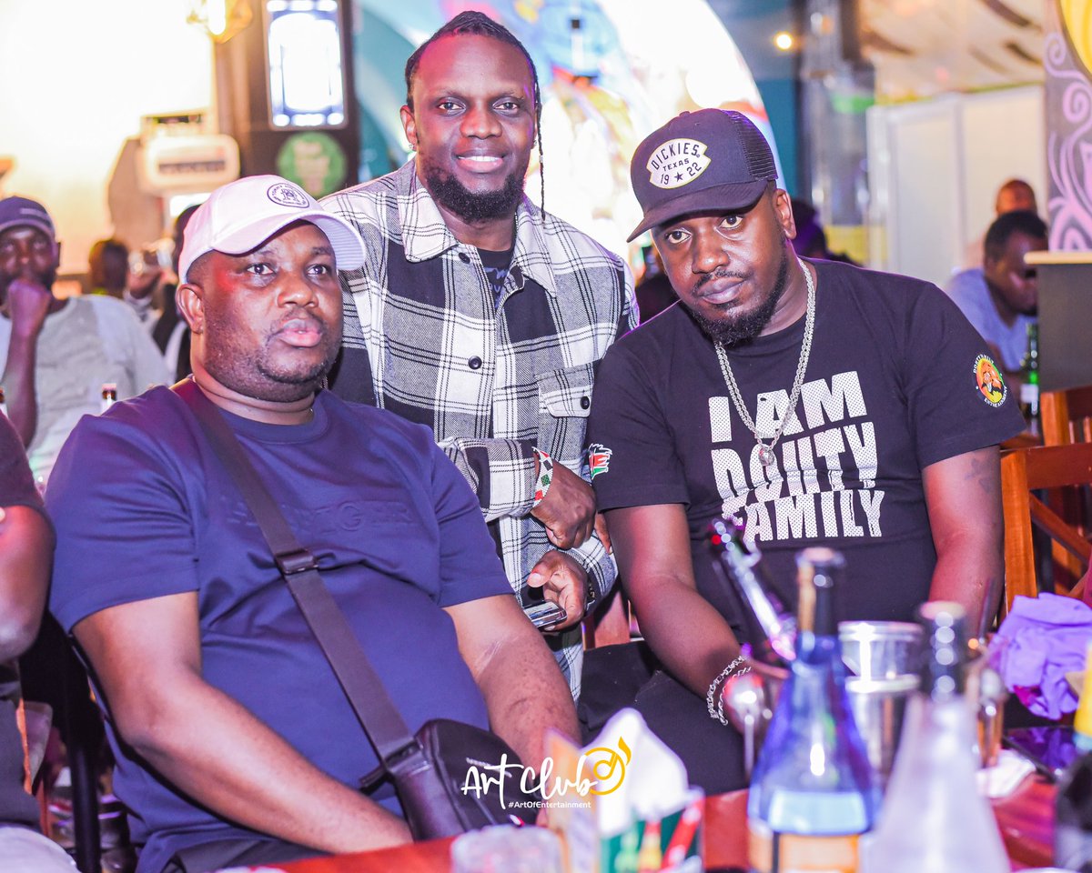 ArtClub_ke's tweet photo. Each &amp; Every Tuesday 🔥🔥🔥Never Miss #artdohtytuesdays https://t.co/3AAE08ke3I