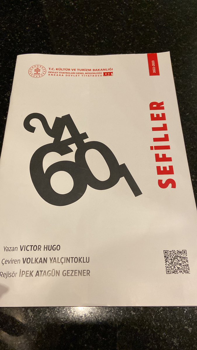 ncaglayan's tweet photo. Tiyatro günü #victorhugo #sefiller #cuneytgokcersahnesi https://t.co/vUL7D1Pvww