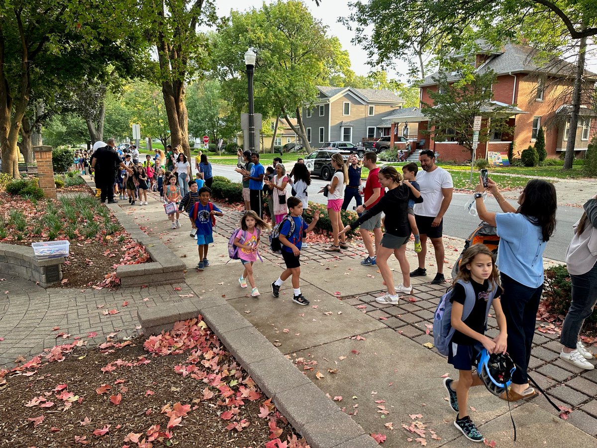 The #WalkToSchool Day festivities at <a href="/Ellsworth203/">Ellsworth_Elementary</a> included a celebration of the school's recently awarded Blue Ribbon! #Elevate203