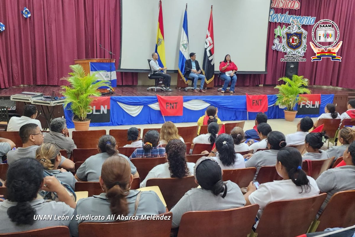 saamunanoficial's tweet photo. La tarde de ayer martes 03 de octubre UNAN-León y SAAM, llevaron a cabo el Panel Constitución Política de Nicaragua conmemorando el 33 aniversario del tránsito a la inmortalidad del Cmdte. Carlos Núñez Téllez  #FSLNOctubreVictorioso
#FSLNDignidadNacional ❤️🖤✊🏼🇳🇮 https://t.co/FSeTV5VUob