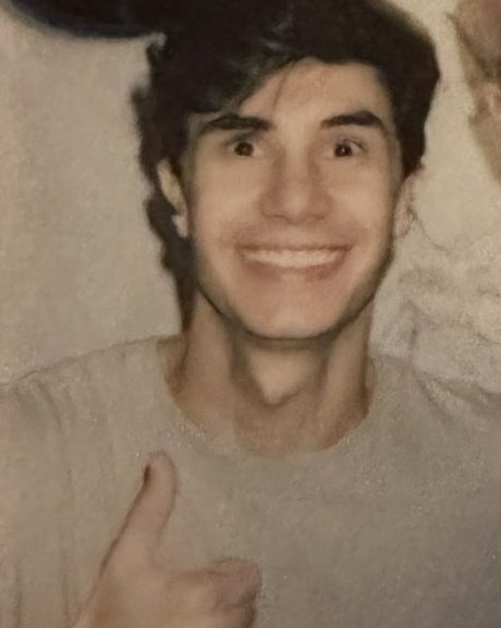 _nom4mes's tweet photo. terminando o Prólogo dps de muitos dias querendo me falecer de tanta prova de programação e eletrônica https://t.co/ebR2Ukeivv
