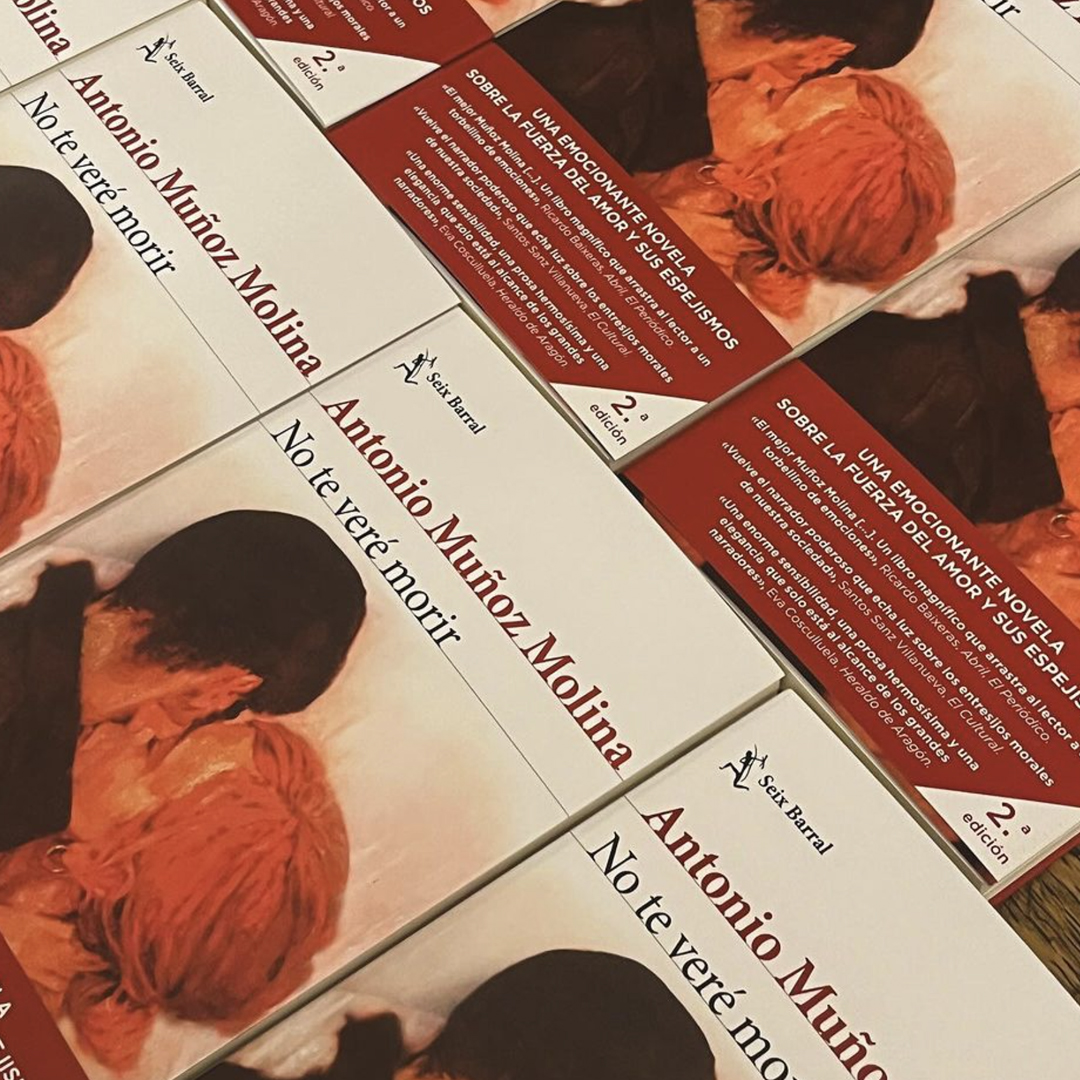 Confe_Planeta's tweet photo. ✍🏼 Antonio Muñoz Molina presentó junto a Carlos Pardo su nuevo libro, “No te veré morir” en el @ateneodemadrid . Una conmovedora historia de una pasión frustrada por la vida y un hermoso retrato de la vejez escritos con una delicadeza extrema. ✍🏼
@Seix_Barral 
@Planetadelibros https://t.co/w7YklOOk6Y