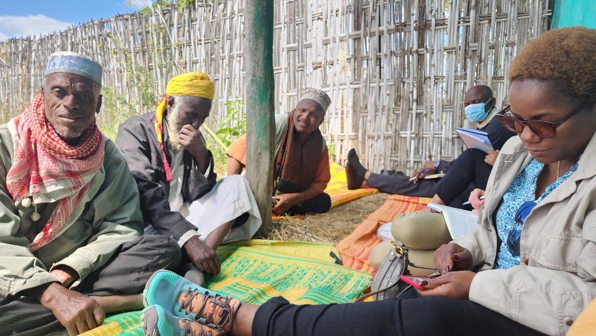 GPtoEndFGM's tweet photo. #wednesdaythought During our field visit, we heard powerful stories of change🌟. 3 ex-FGM excutters spoke about their regrets and the pain they caused. Their transformation into advocates against #FGM shows that education and awareness can make a lasting impact.  #EndFGM! https://t.co/jGgwxcmZla