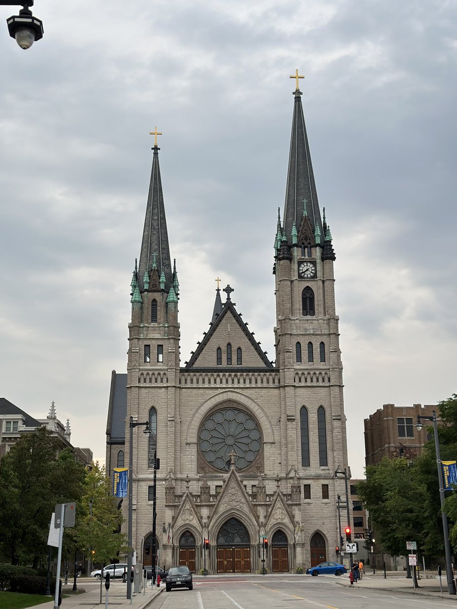 BIGEASTMBB's tweet image. 📍Milwaukee, WI

Our second stop of the Preseason Tour brings us to the home of the defending BIG EAST Champions 👏

@MarquetteMBB | @muathletics