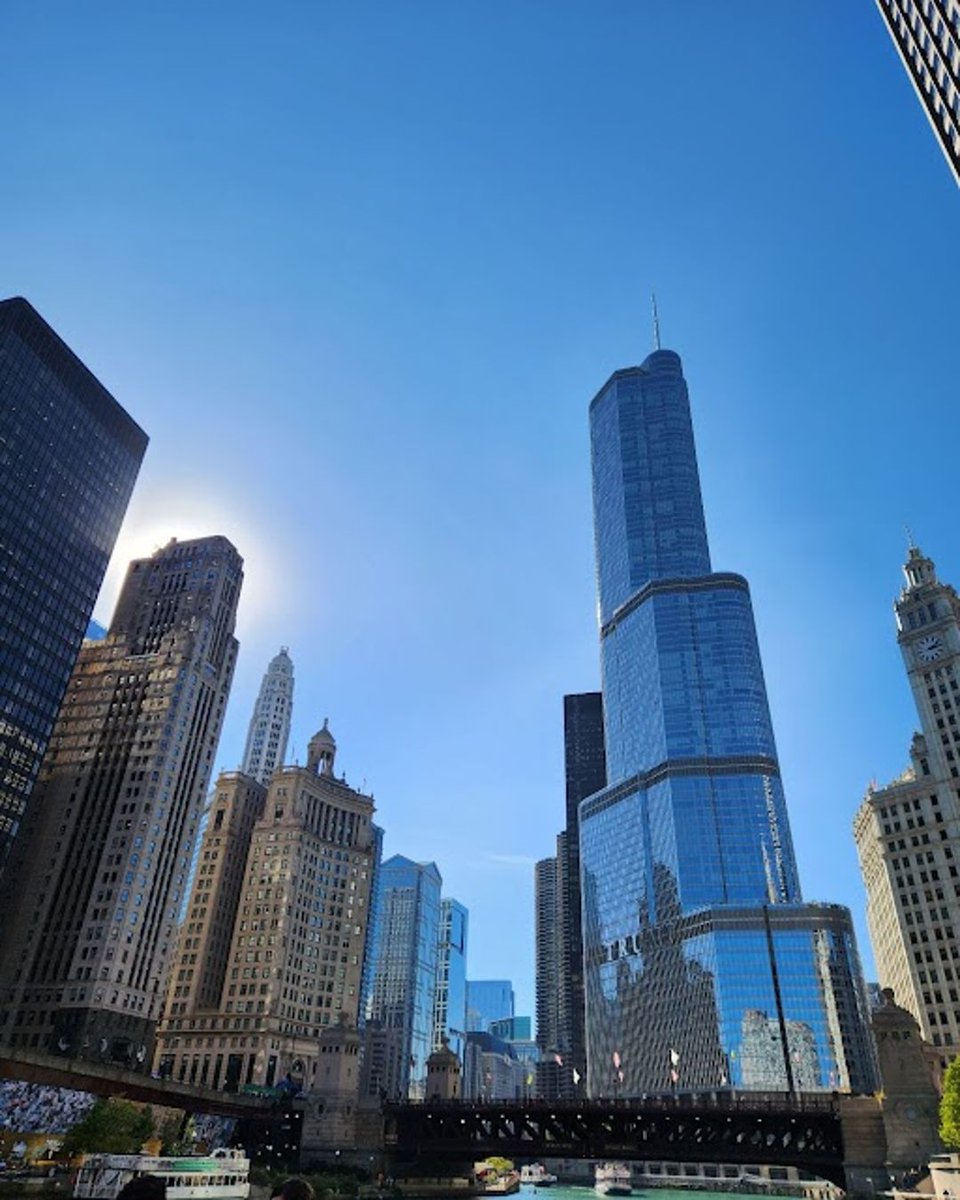 Good morning, Chicago! We are here, ready to rock at #IDACHI23