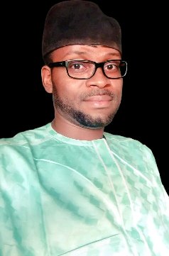 Munzaligaya's tweet photo. Urgently, I needful your advises, how can I be a next Nigeria President with Chicago state university certificated, after Tinubu.
Because I have had Chicago Certification, I felt shocked and considered Tinubu.
#ApologyNotAccepted #SupremeCourt #Forgery #Tinubu #ReubenAbati https://t.co/b0rxkYzawW
