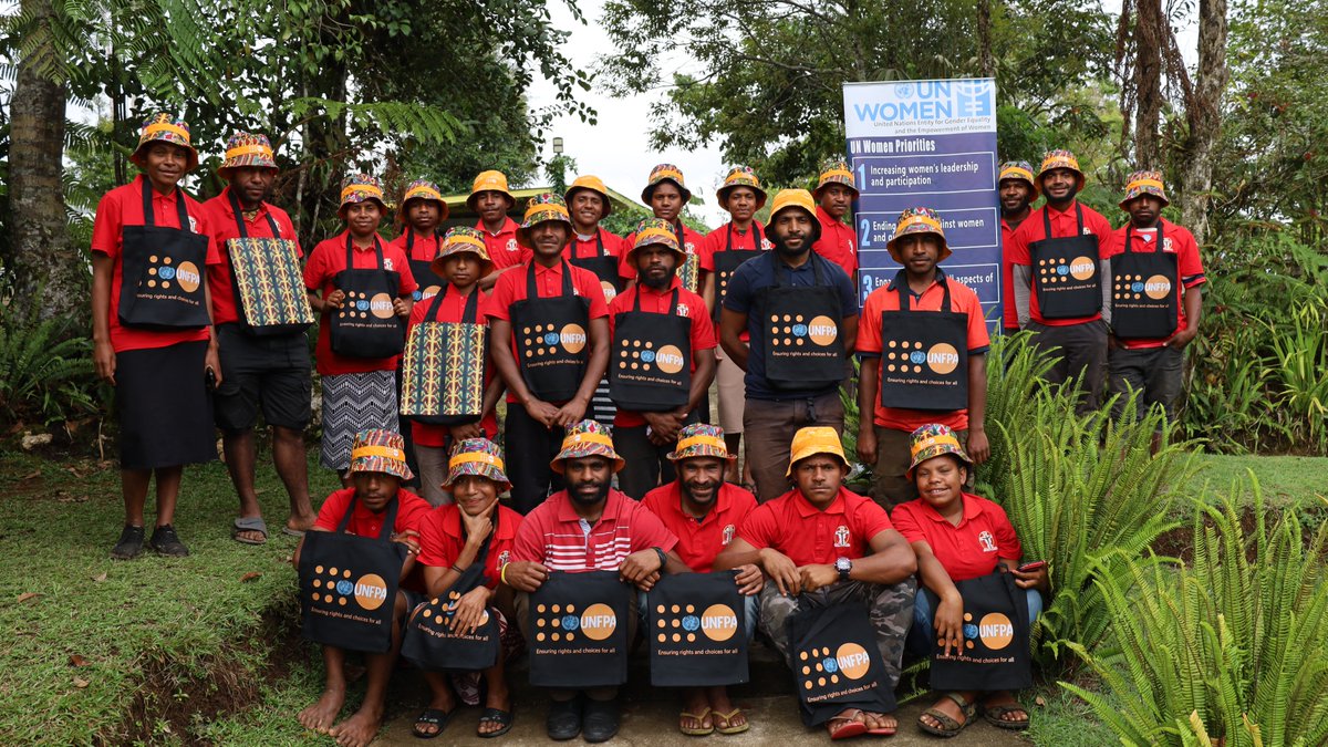 When young people are empowered, communities thrive! Shoutout to the incredible Youth for Change group in Hela Province for their commitment to self-exploration, community peace, and fulfilling the needs and potential of young individuals. 🌟 #UNFPA #YouthEmpowerment