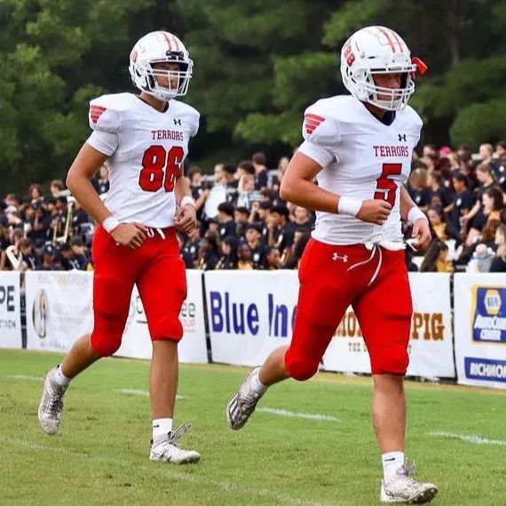 yourcsn's tweet image. The Terrors are back in action!
Watch them take on the Mustangs at 7:30 on live Friday night.
Catch the game on Youtube @ContinentalSportsNetwork
#CSN #HighSchoolFootball #FridayNightLights

Photo courtesy of Glynn Academy Football