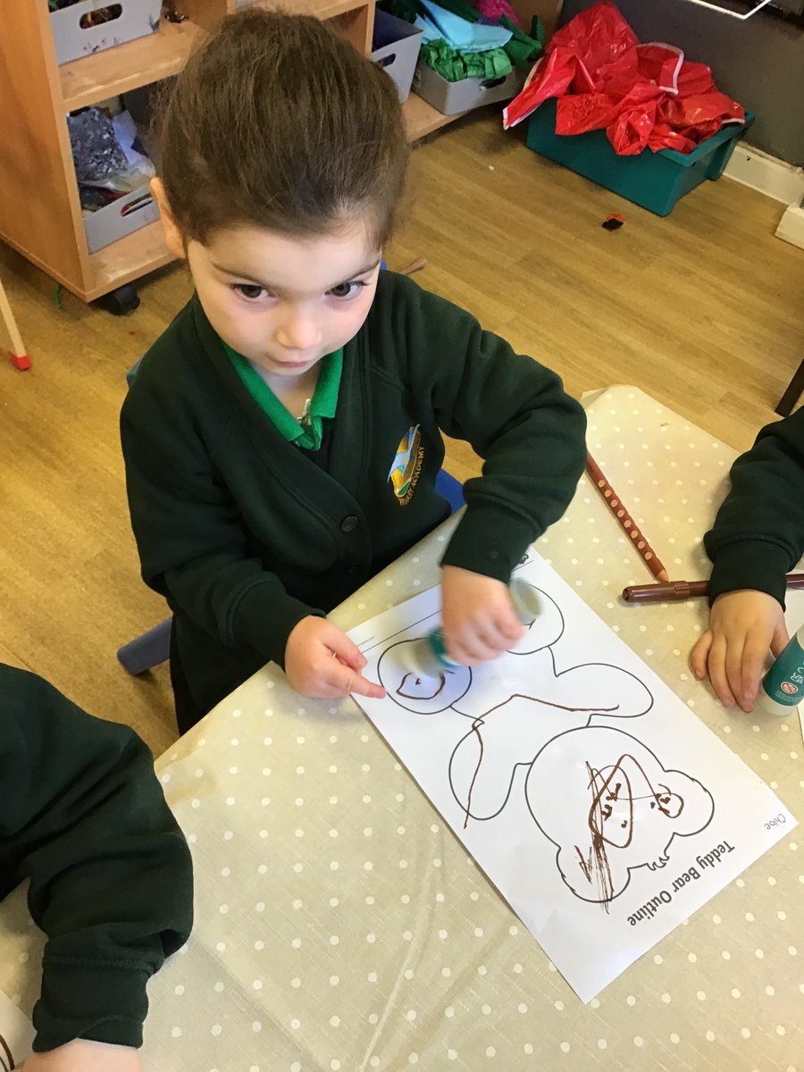 Cygnets_WPA's tweet photo. This week we have been reading the story called, ‘Peace At Last’. We have discussed the bear family members in the story and then designed our own bears.  #WatersideReading @WatersidePA https://t.co/h7BdnCI2aw