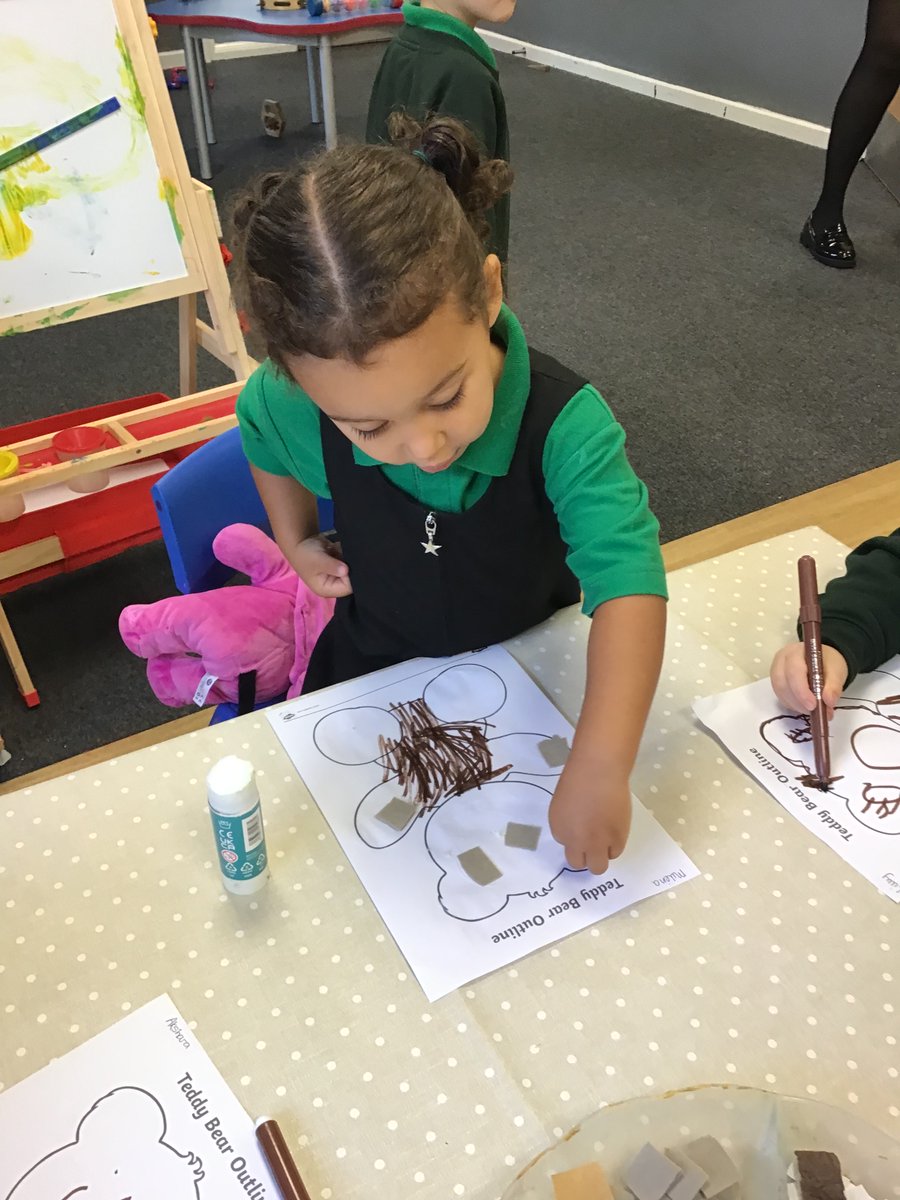Cygnets_WPA's tweet photo. This week we have been reading the story called, ‘Peace At Last’. We have discussed the bear family members in the story and then designed our own bears.  #WatersideReading @WatersidePA https://t.co/h7BdnCI2aw