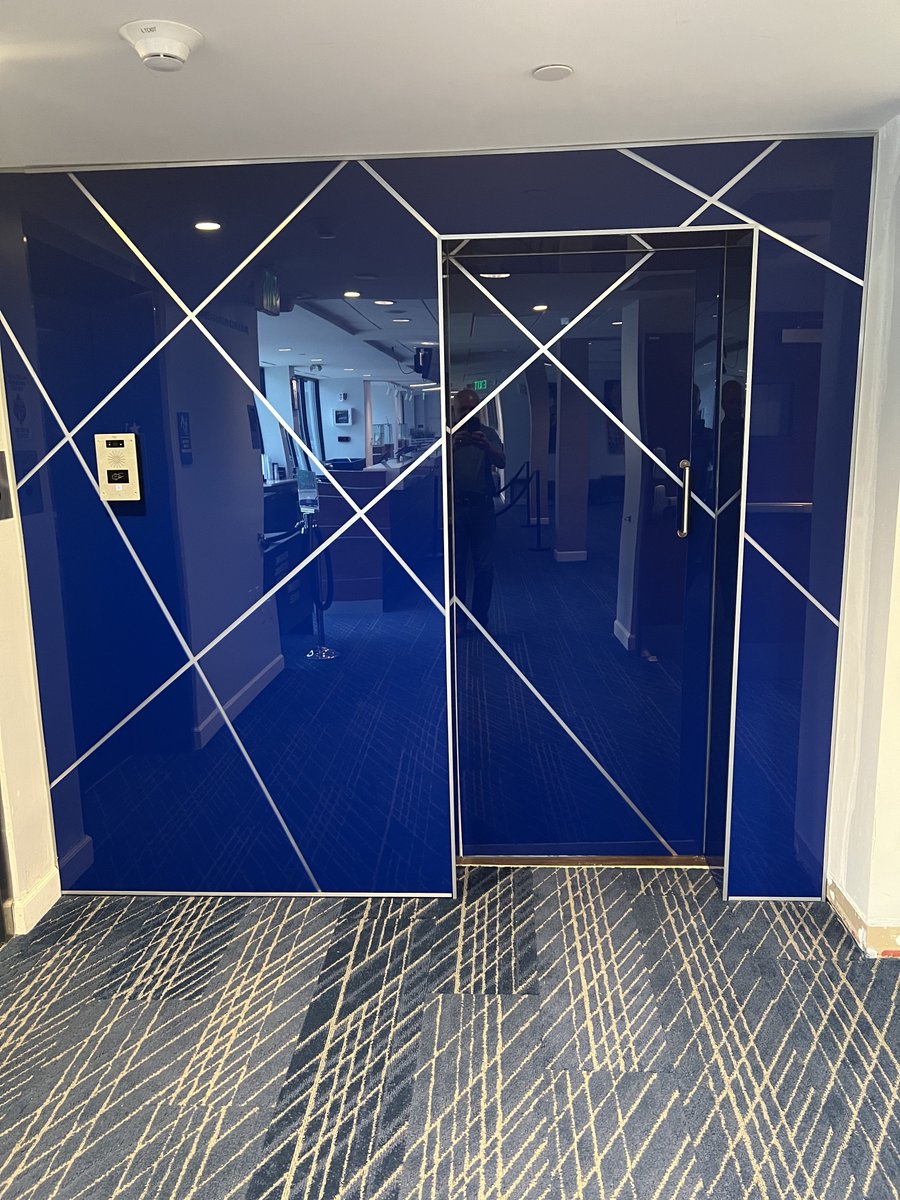 blueoceanpress's tweet photo. Beautiful in blue - this once plain and un-wow space is now a head-turner! Contact us today to create unique and beautifully branded spaces in your home or office! 954-973-1819 #brandmanagement #branding #fortlauderdale #largeformat #printing #signage #creativity https://t.co/4Nvcjj5Ntk