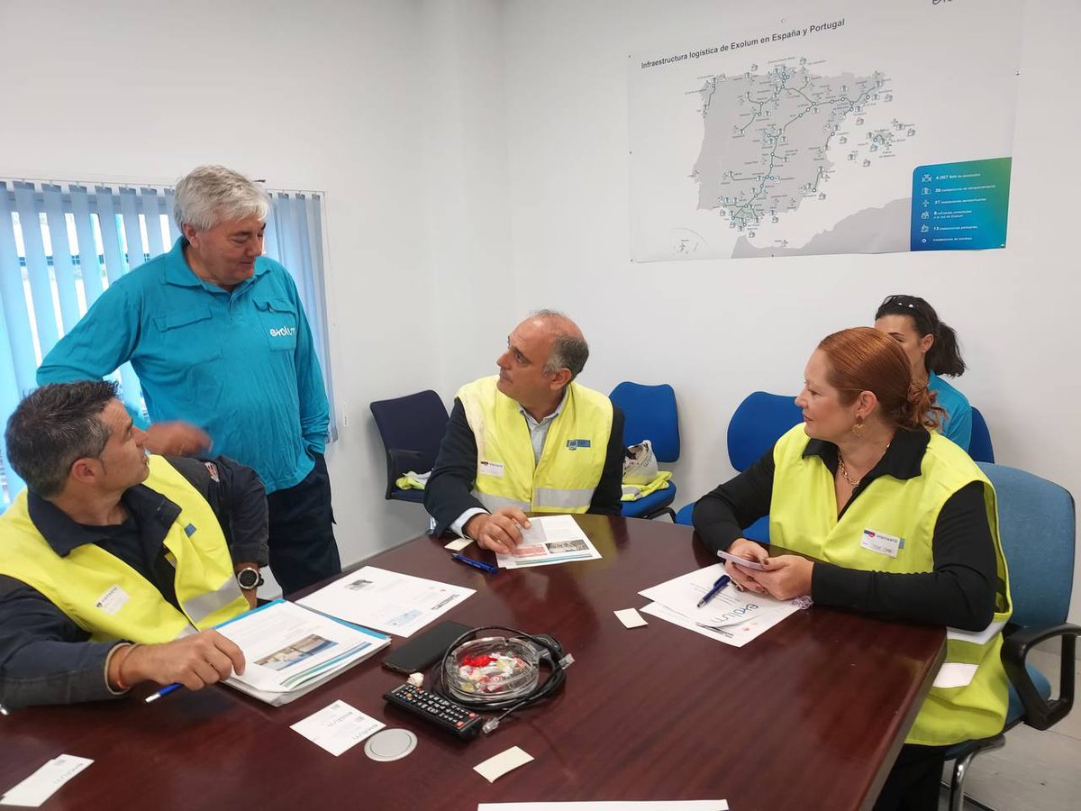 112_SOSDeiak's tweet photo. 🚨🧪 Hemos participado en un simulacro organizado por la empresa química @ExolumGroup

🤝 Este ejercicio en #Erriberabeitia (Araba) nos sirve para poner en valor el alto grado de coordinación con @112cyl en materia de #Emergencias y #ProtecciónCivil

➕ https://t.co/WA0BR355Xs https://t.co/QPG3dH6NrK