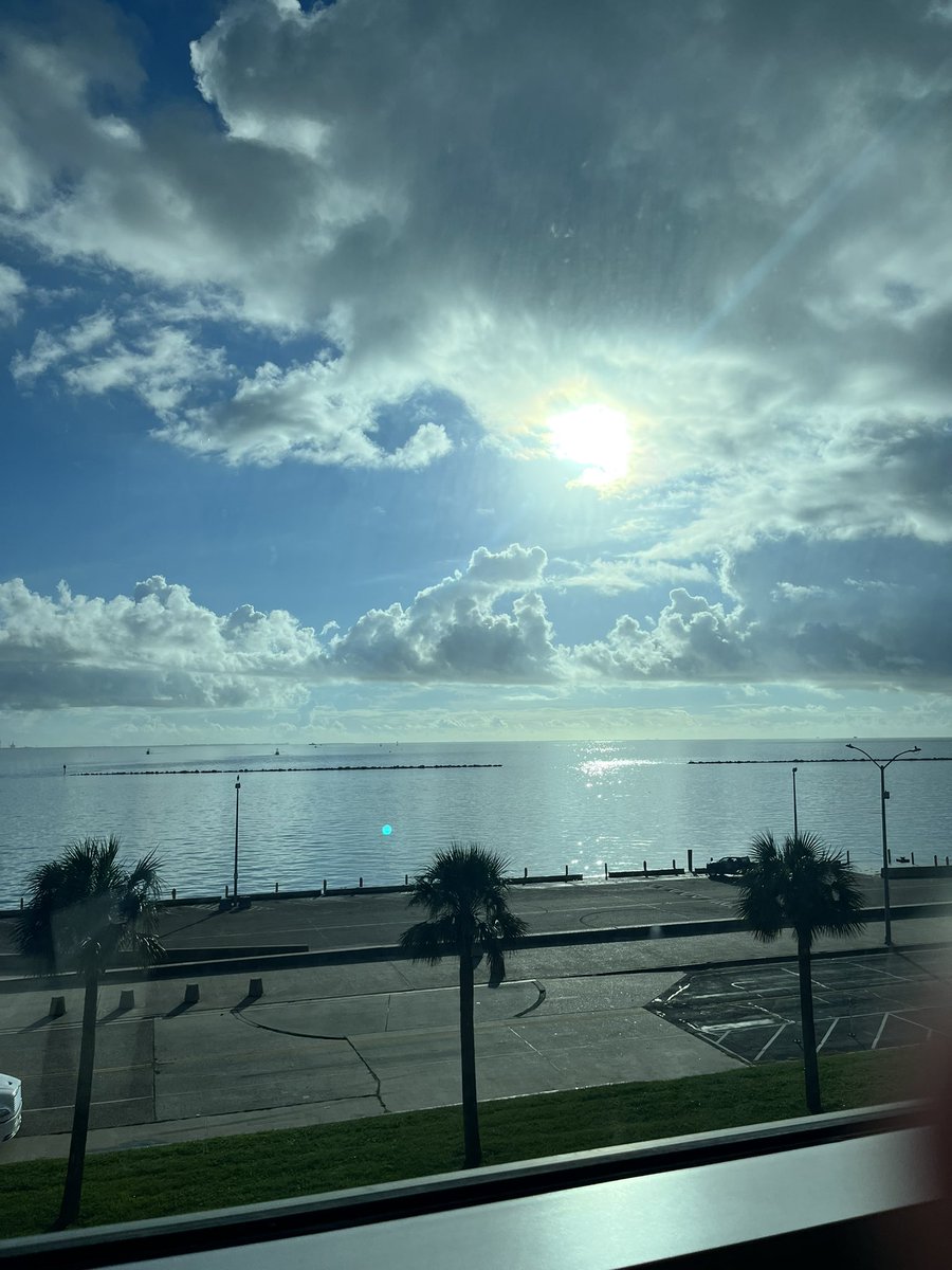 A beautiful day for learning! Getting ready to ramp up our parent and family engagement!! #everychildeveryday <a href="/HumbleISD_OE/">Oaks Elementary</a>