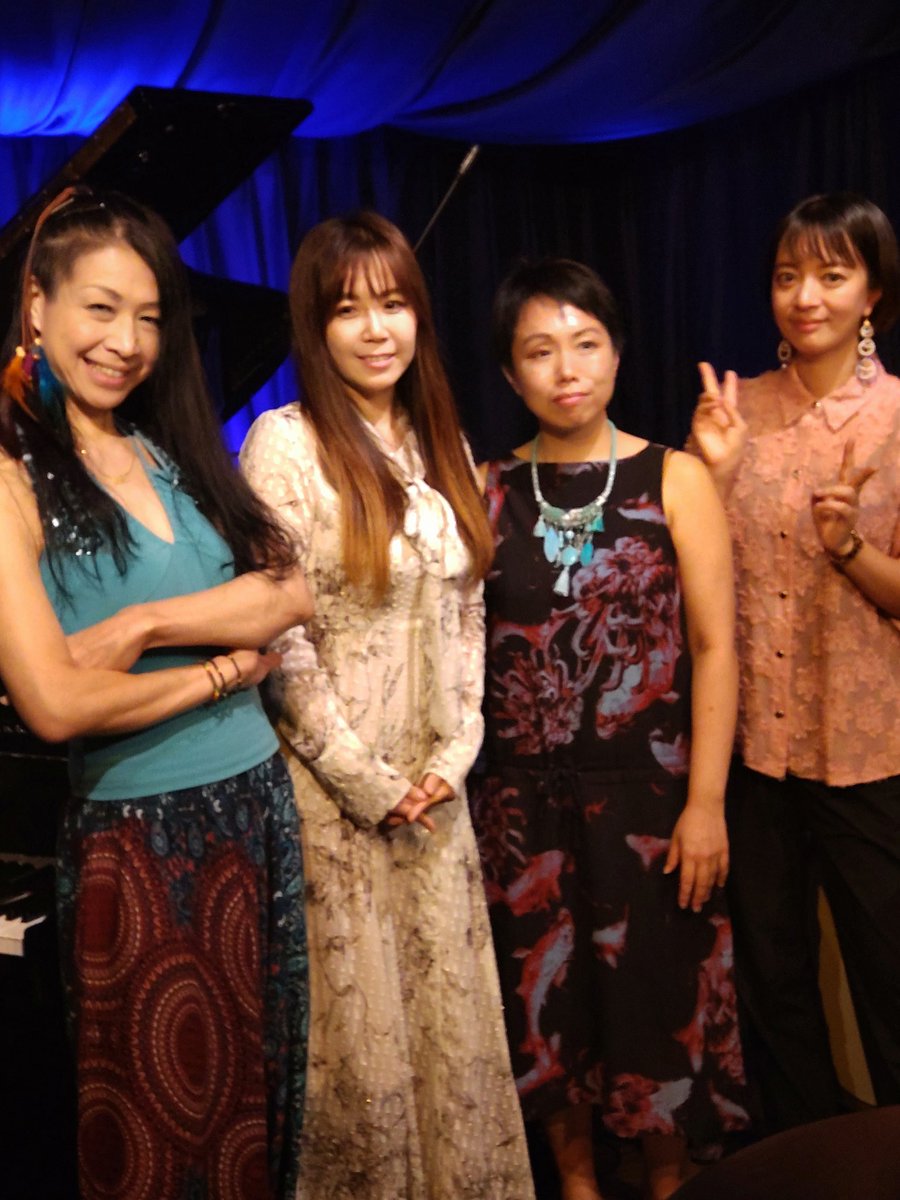 tsuyo_don's tweet photo. 10月02日名古屋Swingにて。
ようやく「西川彩織」さんのドラム演奏を聴くことが出来ました(*^^*)
数少ない知ってるJAZZ曲「スペイン」もやってくれて生で見れて良かった\(◍︎´꒳`◍︎)/🥁🥁🥁
 #西川彩織
 #JAZZ
 #Swing https://t.co/Dv7pQR4Fsn