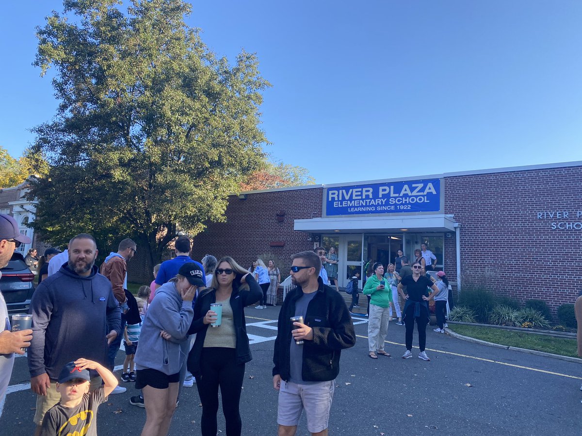David Whitman (@mtpsprincipal) on Twitter photo River Plaza community participates in our Annual Walk to School Day! Thank you <a href="/River_Plaza_PFA/">RiverPlazaPFA</a> for continuing with this amazing tradition! #MTPSPride #RPfamily River Plaza community participates in our Annual Walk to School Day! Thank you <a href="/River_Plaza_PFA/">RiverPlazaPFA</a> for continuing with this amazing tradition! #MTPSPride #RPfamily