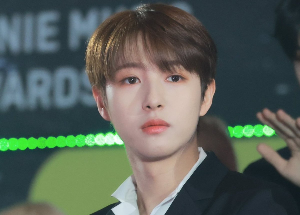 renjuniejunjun's tweet image. Perfectly round chestnut  &quot;🌰&quot; Renjun 🥹💛