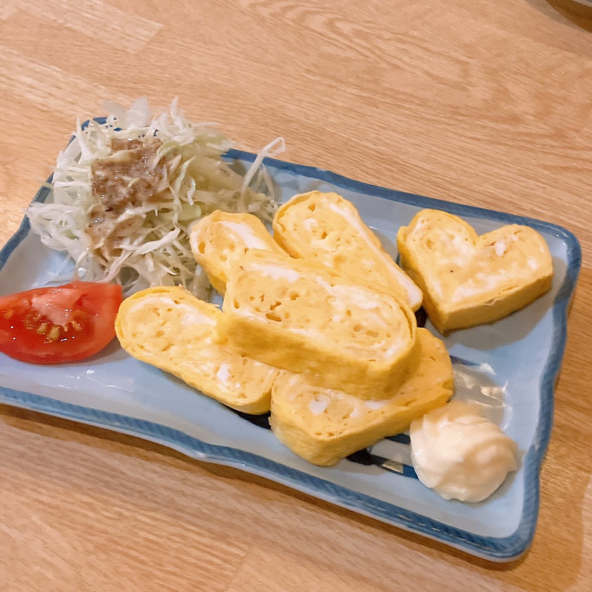happym_k's tweet photo. 美咲ちゃんと、初めてのお店へ！ 
店員さんも皆優しい人ばかりで、食べ物も全部美味しくて最高だったあ！
また来てねって言ってたし、また行こ(￣▽￣)

#高知
#居酒屋 https://t.co/tH7pknDXmA