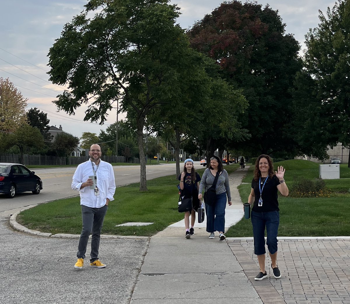 RTMSHealth's tweet photo. We had a beautiful morning &amp; a fantastic turnout for our Annual @walkrollschool Day at RTMS!! Can’t wait for the activities this afternoon!! @MrFarley1 @CoachKuperman @RiverTrailsMS @Apolenzani https://t.co/MCrHNXPiEQ