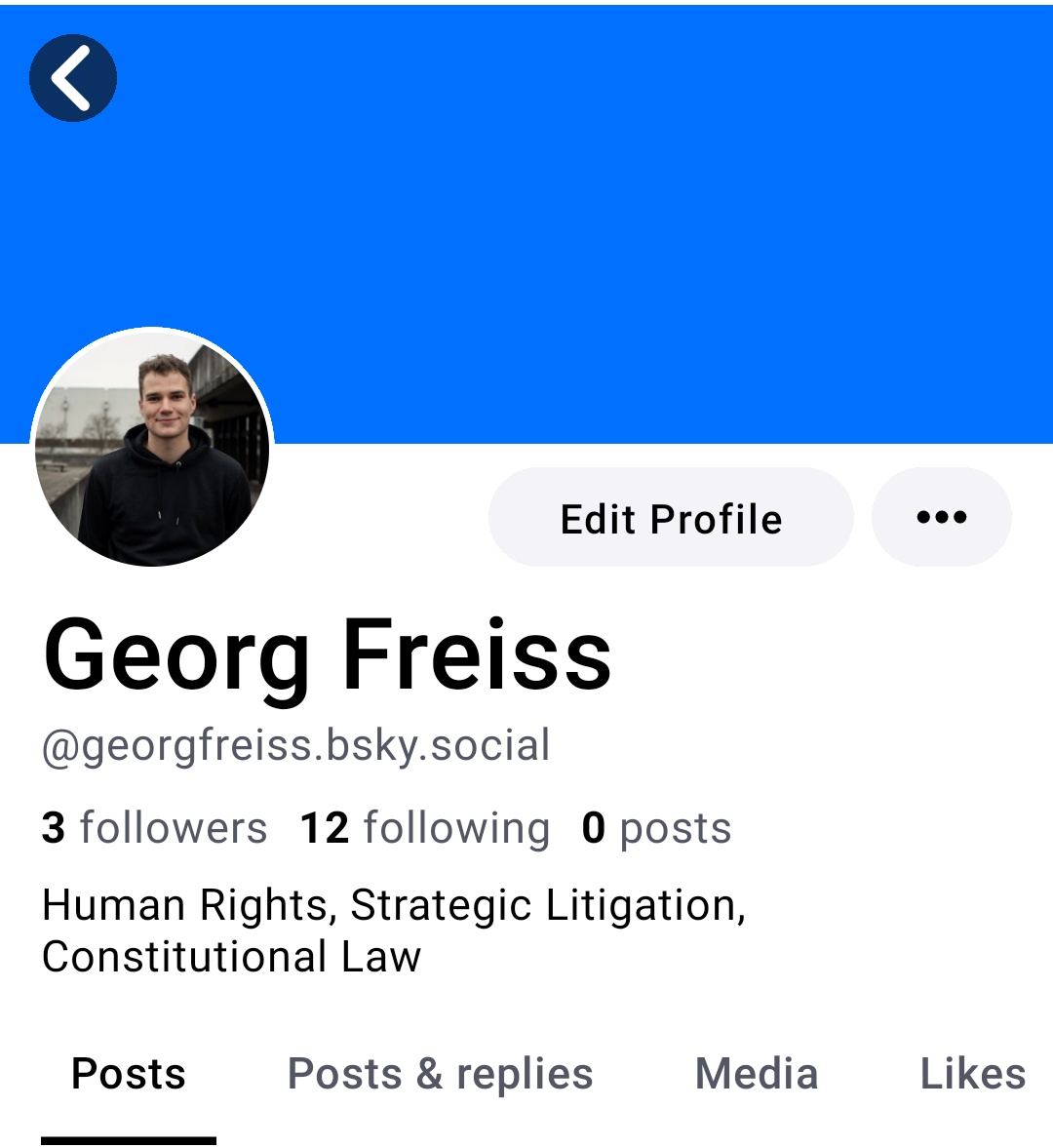 Hallo zusammen! ich freue mich sehr, dass ich auf bluesky so viele bekannte Gesichter sehe. Ich hoffe es werden noch mehr:) folgt mir gerne, damit ich auch niemanden vergesse