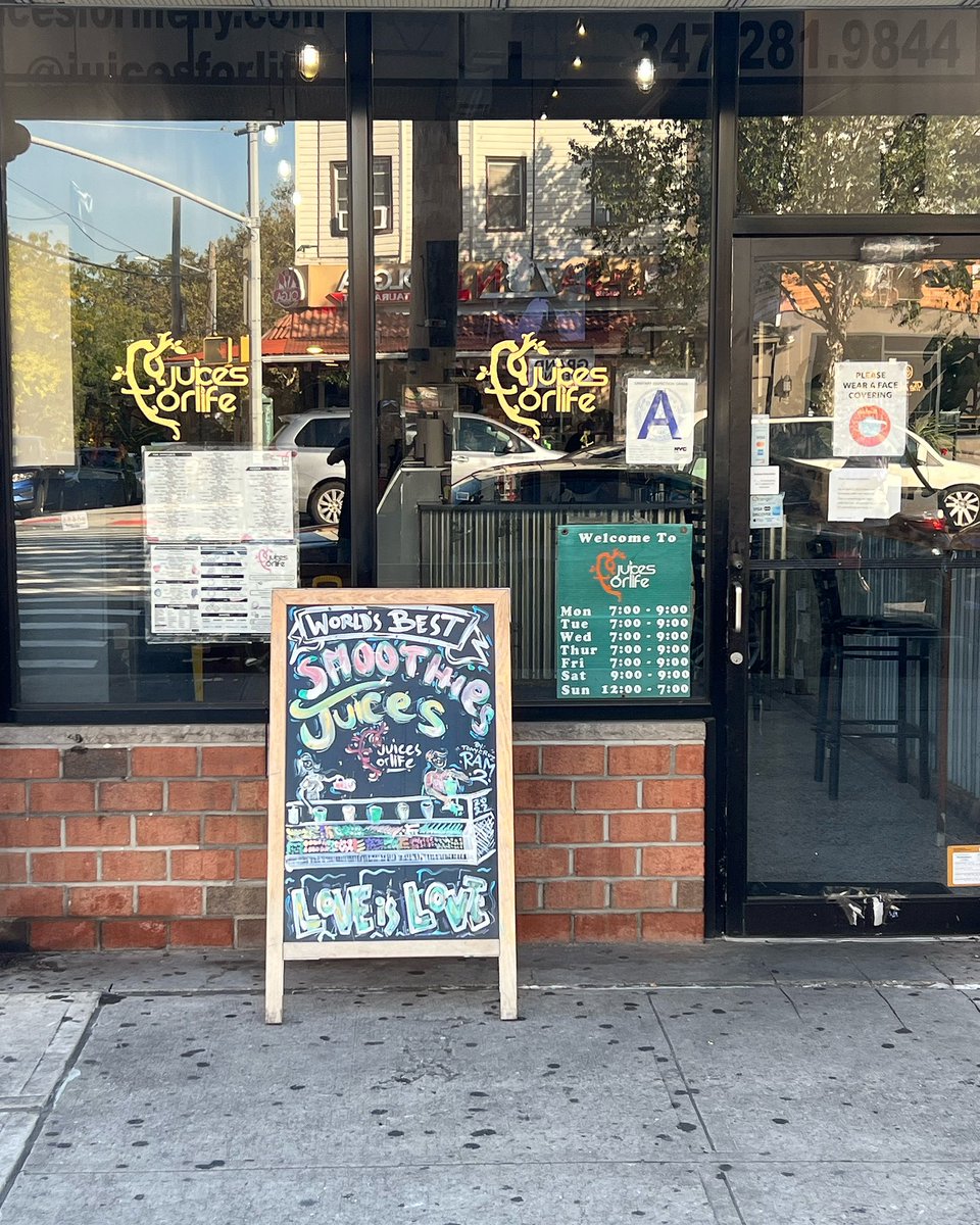 Seasons change but the love doesn’t ❤️ Love Is Love ! Health Is Wealth ! Come stop by !! 1028 Castle Hill !! 🔋🍊🍎🥬🫐🍋🍏🍌🍓 #Juicesforlife #Loveislove #Pullup #Culture #Vegan #smoothie