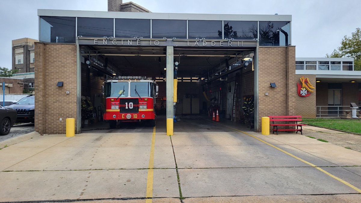PhillyFireDept's tweet photo. ICYMI: The PFD has been awarded $22.4 million by @FEMAGrants to help restore Ladder 1 (with Engine 13 in Francisville); Ladder 11 (with Engine 10 in South Philly); and Engine 6 (with Ladder 16 in Port Richmond). 🧵 https://t.co/MnO3pfFjmi