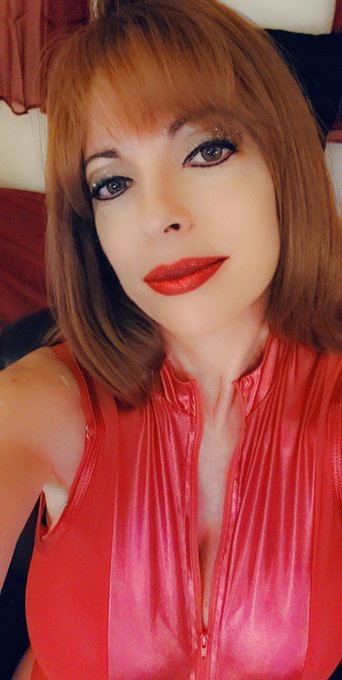 Let's get naughty in my room right now https://t.co/OJIQ5OzttB @CamSodaLive   Who's ready to get this<a href="/tag/realloyalfans"class="tags"><span>#realloyalfans</span></a>