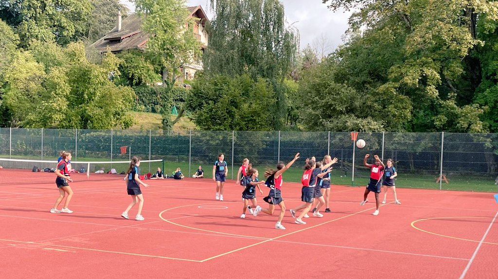 GesSecondary's tweet photo. 🎉🏆A day of sporting success 🏆 🎉
Our Y7, Y8 and Y9 netball teams all excelling at the MLS tournament today with @PE_IMS.   #teamGES  @SwissNetball https://t.co/8ScUVyZIy0