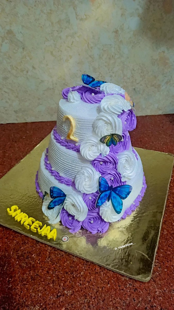 cakezone__'s tweet image. "Cake is a celebration of life."💜💜💜
Pounds- 5😊
Flavors- Chocolate, Pineapple 🍫🍍
Direct message us for orders📩📩
.
#newpost2023 #flavourcake #freshwork #egglessbaking #5poundscake #cakesofinstagram #5poundscake #3tiercake