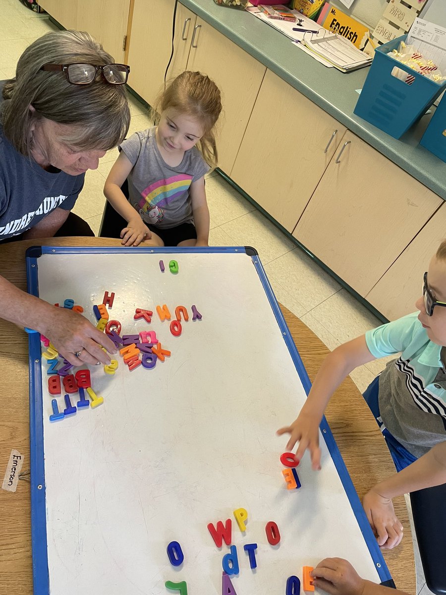 Stephanie English tweet media