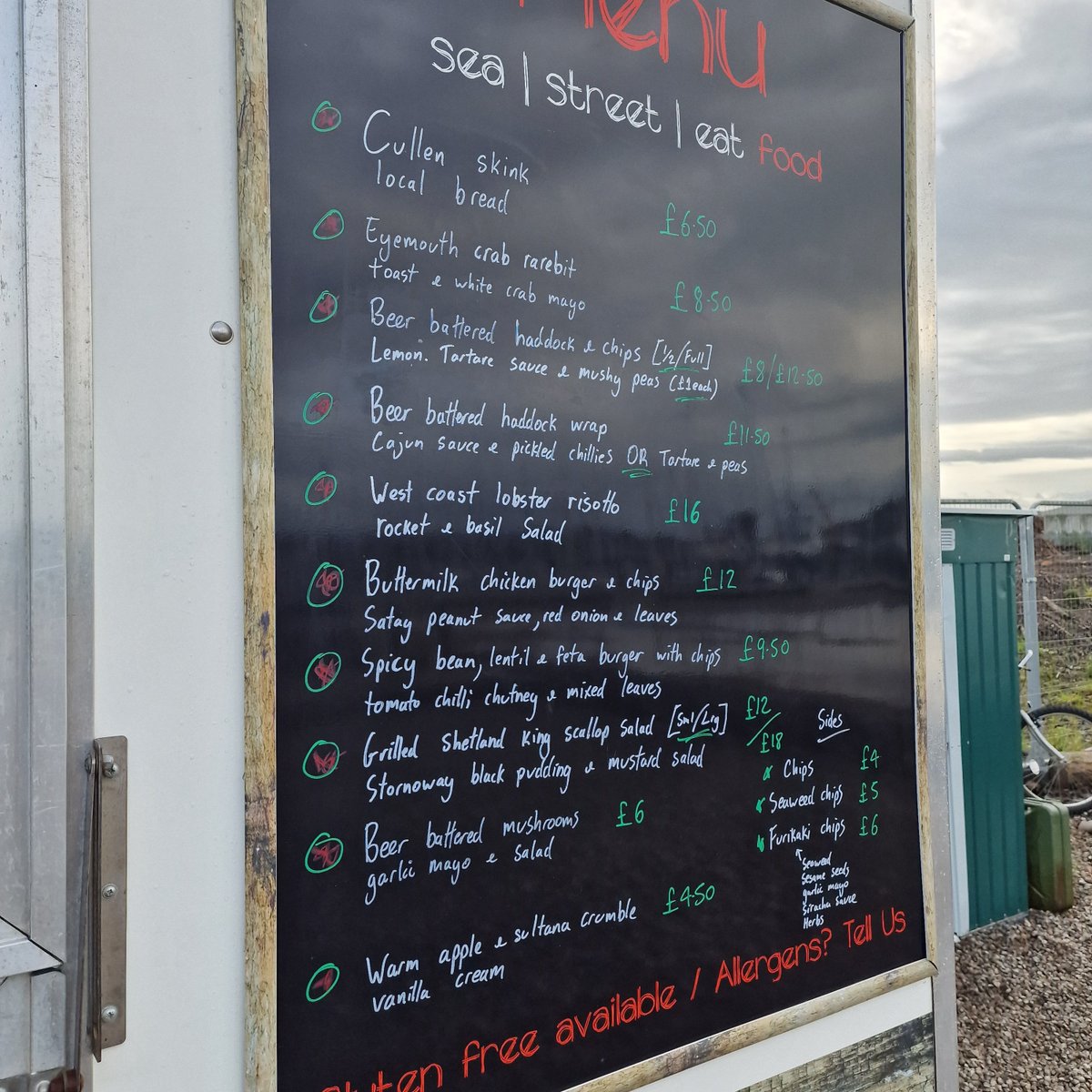 On a lighter and tastier note, for our second last week at the marina 2023...

West Coast lobster bisque risotto with a rocket and parmesan salad 🤤

Check out the menu this week. We really have pulled out some favourites! 😍 

#risotto #lobster #rocket #streetfood #northcoast500