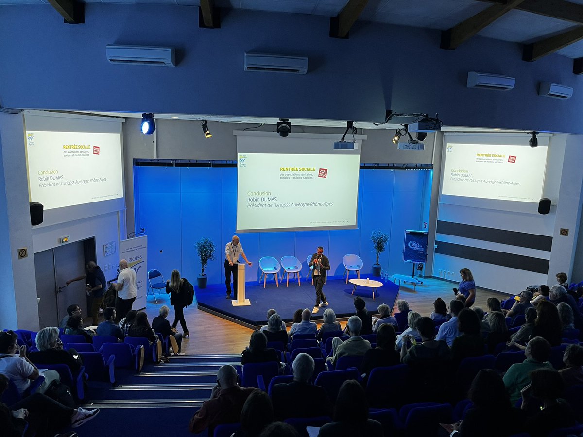 UriopssARA's tweet photo. [EN DIRECT 🔴] Journée de rentrée sociale : clap de fin 🎬 de l’événement avec la conclusion de Robin Dumas, président de l’@UriopssARA. Un grand merci pour votre participation ! 
#uriopss @Uniopss https://t.co/BGzOLXdPeE