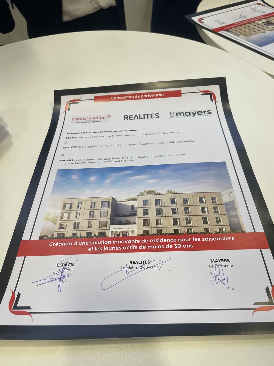 📣En direct du #CongresHLM <a href="/Espacil/">Espacil</a> et <a href="/realites/">REALITES</a> ensemble sur une nouvelle offre d’habitat clé en main innovante et adaptée aux besoins des saisonniers et des jeunes actifs.
👉🏻 lc.cx/presse-2023
#logementmodulaire #logementsjeunesetsaisonnier