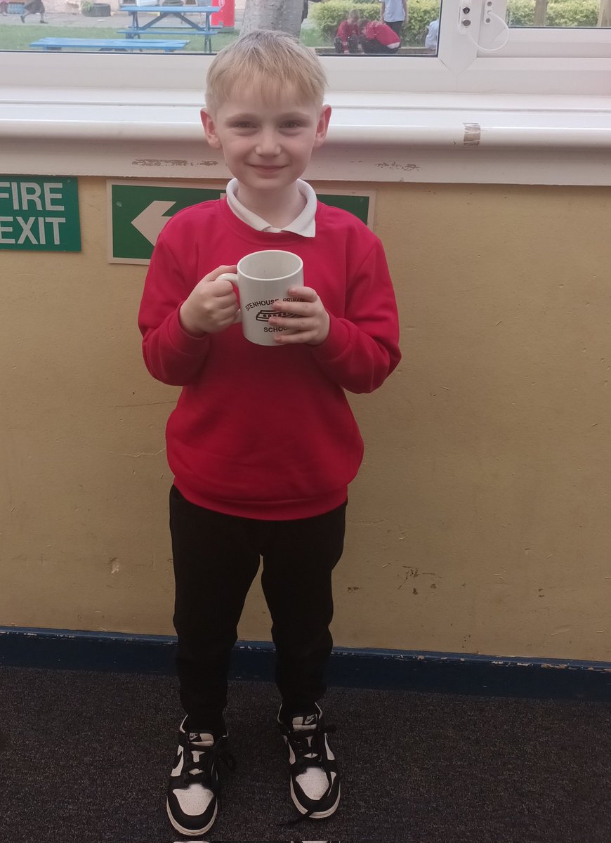 Miss Anderson tweet media