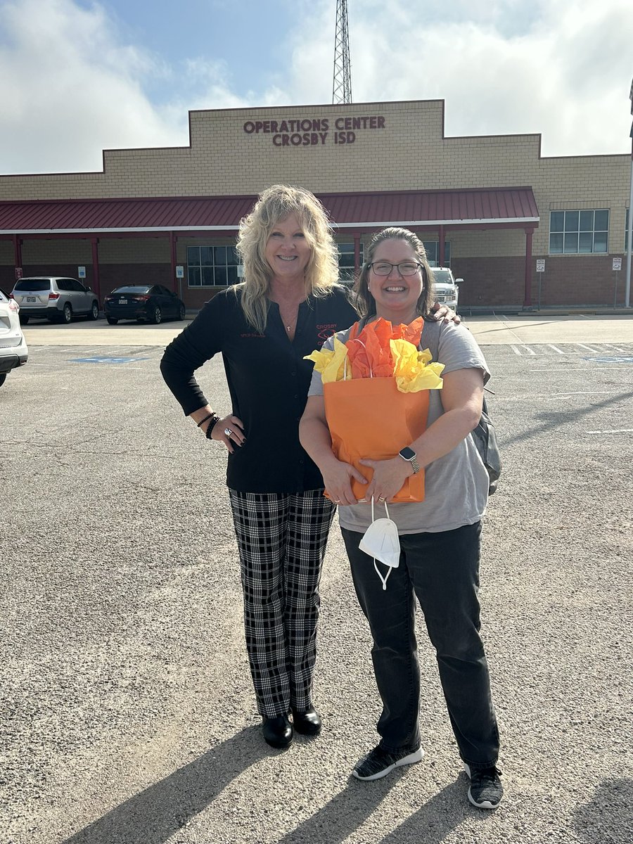 Physical therapist always finds innovative ways to support our students and keep them #MovingForward. Happy Physical Therapy month to @CrosbyISD’s very own Mrs. McMurray