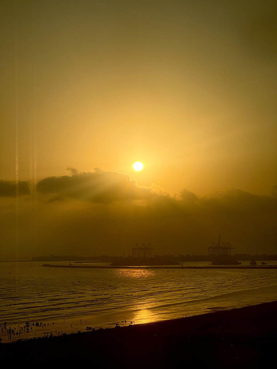 usmanjavedch's tweet photo. "Sunsets are proof that endings can often be beautiful too." https://t.co/EJatEtwr6i