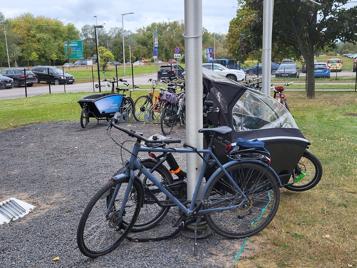 244BlogRowerowy's tweet image. Na #PolishBicycleSummit przyjechałem mieszczuchem, #cargobike został w domu, ale widzę godną reprezentację cargoistów.