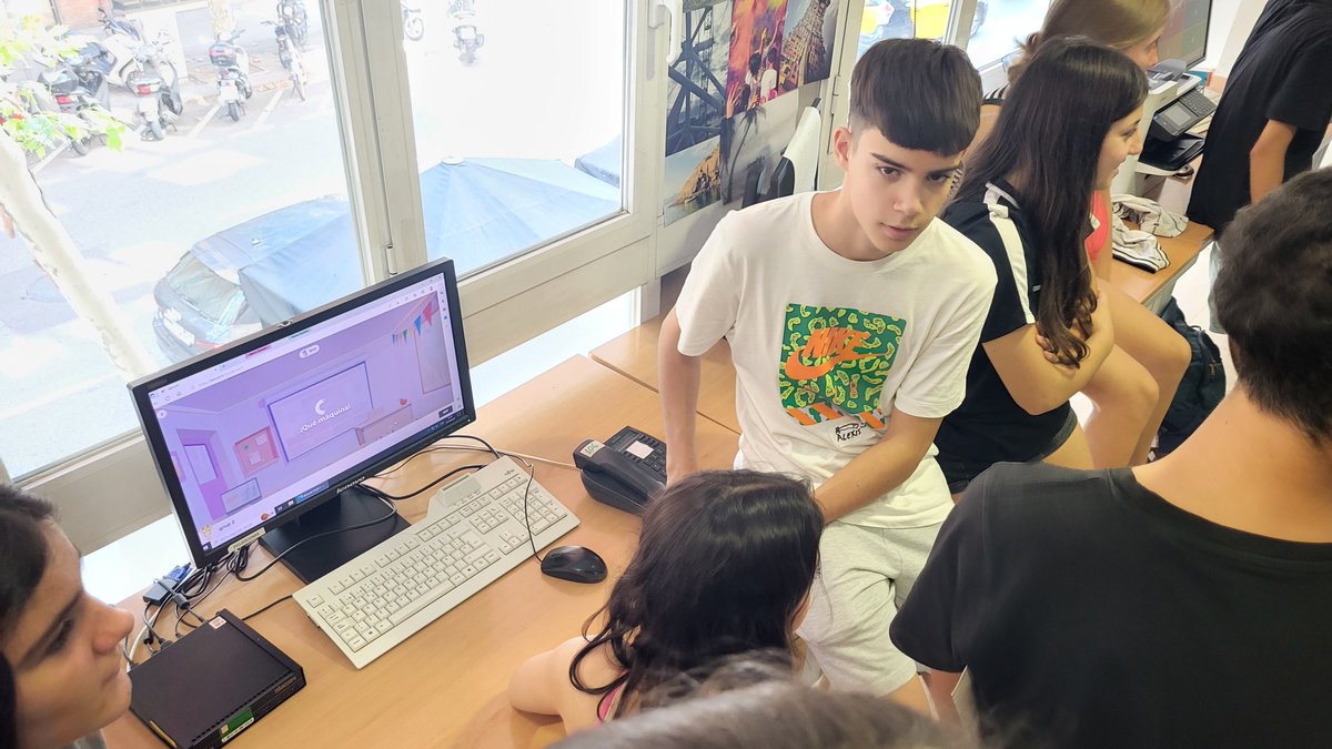 Atenció Primària i a la Comunitat de l'ICS (@primariaicscat) on Twitter photo <a href="/salutcat/">Salut</a> <a href="/icscat/">ICS. Generalitat</a> <a href="/esterjulbe/">Ester Julbe</a> <a href="/Bcn_Gracia/">BCN Gràcia</a> @CCLaSedeta <a href="/EjLaFontana/">Espai Jove La Fontana</a> <a href="/MercatsBCN/">Mercats de Barcelona</a> <a href="/lluisosdegracia/">Lluïsos de Gràcia</a> @BFunollet <a href="/LaMartaSole/">Marta Solé Dalfó</a> @Ins_M_Roig <a href="/ISedeta/">Institut La Sedeta</a> <a href="/ins_vila/">INS Vila de Gràcia</a> <a href="/NouPatufet/">NouPatufet</a> <a href="/Silvia_Farinas_/">Silvia Fariñas Rodríguez</a> <a href="/Marctomasco/">Marc tomas</a> Al #CAPPareClaret coneixen els diferents perfils professionals que hi treballen i els recursos què disposa, amb especial atenció a la consulta de les Tardes Joves, que gestiona l'#ASSIRbcn, la introducció a #LaMevaSalut o informació sobre com actuar en cas d'urgència sanitària <a href="/salutcat/">Salut</a> <a href="/icscat/">ICS. Generalitat</a> <a href="/esterjulbe/">Ester Julbe</a> <a href="/Bcn_Gracia/">BCN Gràcia</a> @CCLaSedeta <a href="/EjLaFontana/">Espai Jove La Fontana</a> <a href="/MercatsBCN/">Mercats de Barcelona</a> <a href="/lluisosdegracia/">Lluïsos de Gràcia</a> @BFunollet <a href="/LaMartaSole/">Marta Solé Dalfó</a> @Ins_M_Roig <a href="/ISedeta/">Institut La Sedeta</a> <a href="/ins_vila/">INS Vila de Gràcia</a> <a href="/NouPatufet/">NouPatufet</a> <a href="/Silvia_Farinas_/">Silvia Fariñas Rodríguez</a> <a href="/Marctomasco/">Marc tomas</a> Al #CAPPareClaret coneixen els diferents perfils professionals que hi treballen i els recursos què disposa, amb especial atenció a la consulta de les Tardes Joves, que gestiona l'#ASSIRbcn, la introducció a #LaMevaSalut o informació sobre com actuar en cas d'urgència sanitària