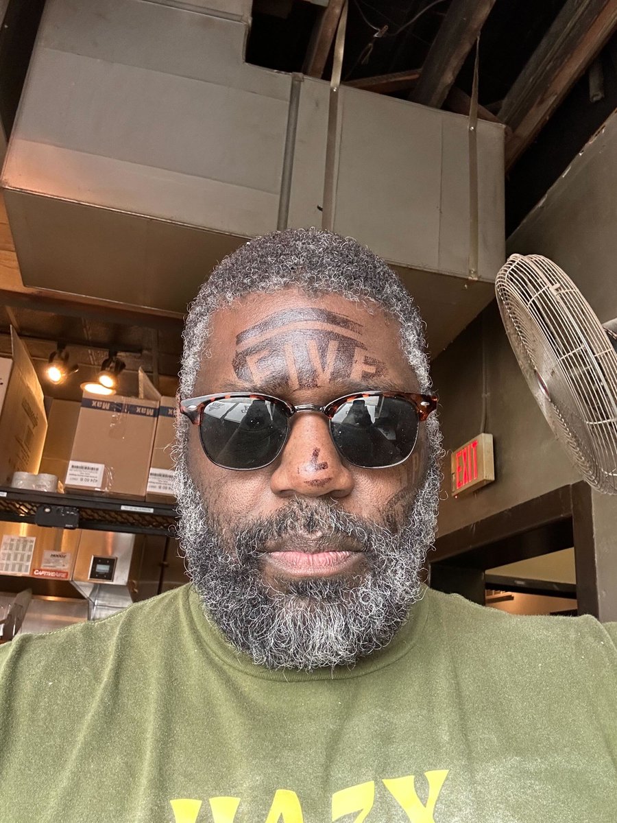 fivepointspizza's tweet photo. Five Points Pizza photo dump... staff edition! π€£π #fivepointspizza https://t.co/Jb7yn1JEzg