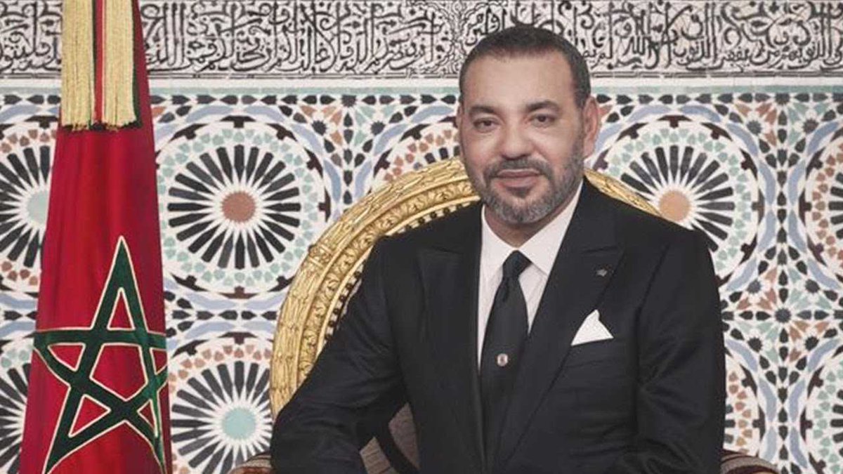 Sa Majesté le Roi Mohammed VI, que Dieu L'assiste, a le grand plaisir d’annoncer au peuple marocain que le Comité exécutif de la FIFA vient de retenir à l’unanimité le dossier Maroc-Espagne-Portugal comme candidature unique pour l’organisation de la Coupe du Monde 2030 de
