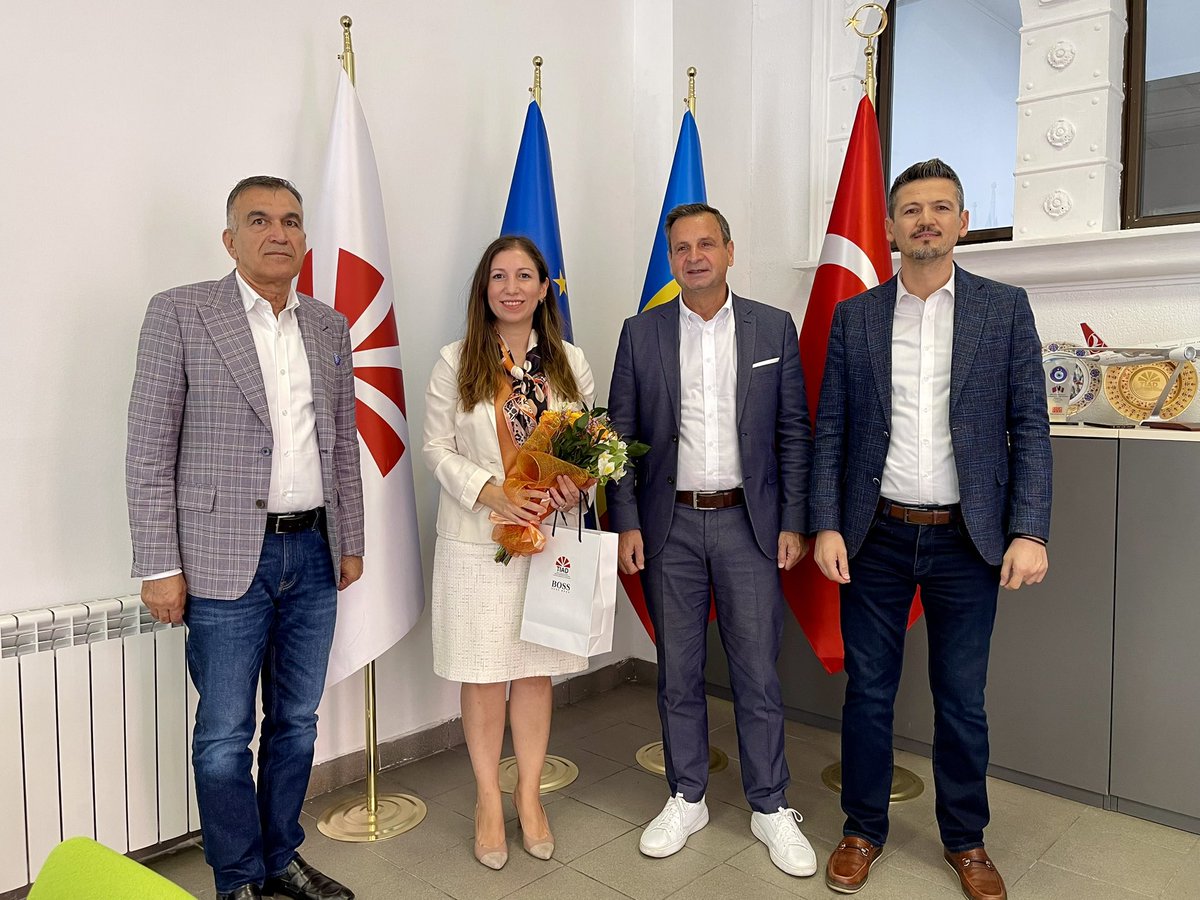 romanyatiad's tweet photo. Bükreş Ticaret Müşavirimiz Sude Gürcan, Romanya’da ki görev süresinin bitişi vesilesiyle TİAD’a bir veda ziyareti gerçekleştirdi, TİAD Başkanımız Ufuk Tandoğan ve Başkan yardımcımız Gürsel Öztürkmen ile görüştü. https://t.co/1nS7XRB1Wg