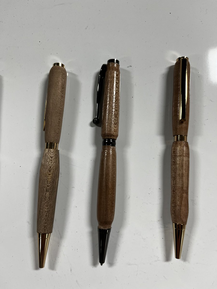 CoachBrianCates's tweet photo. 8th grade  PNMS shop class  made pens with  wood  floor from old Groves Elementary #PNGPROUD#PNMS https://t.co/qoVzDWaMgv